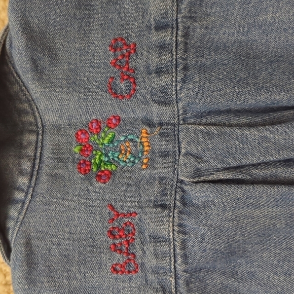 Gap Baby Gap Colorful Embroidery Floral Heart Buttons Soft Denim Vest 6-12 Month - Picture 7 of 7
